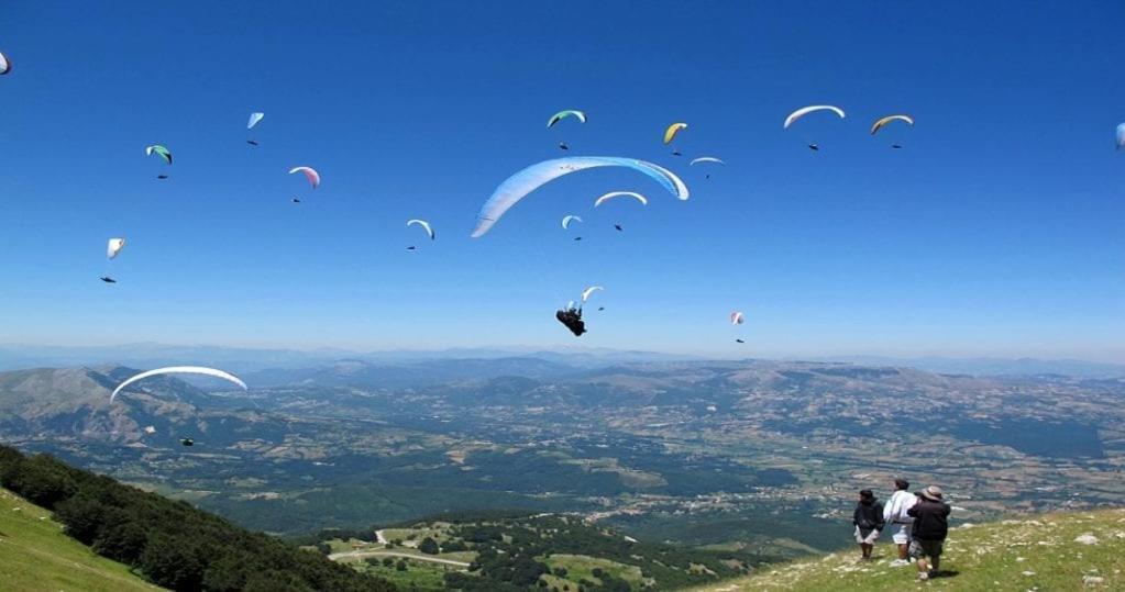 A Due Passi Dal Lago Montalto Dora Dış mekan fotoğraf